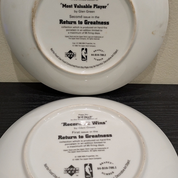 Michael Jordan Commemorative Plates Set Of Two - Picture 5 of 8